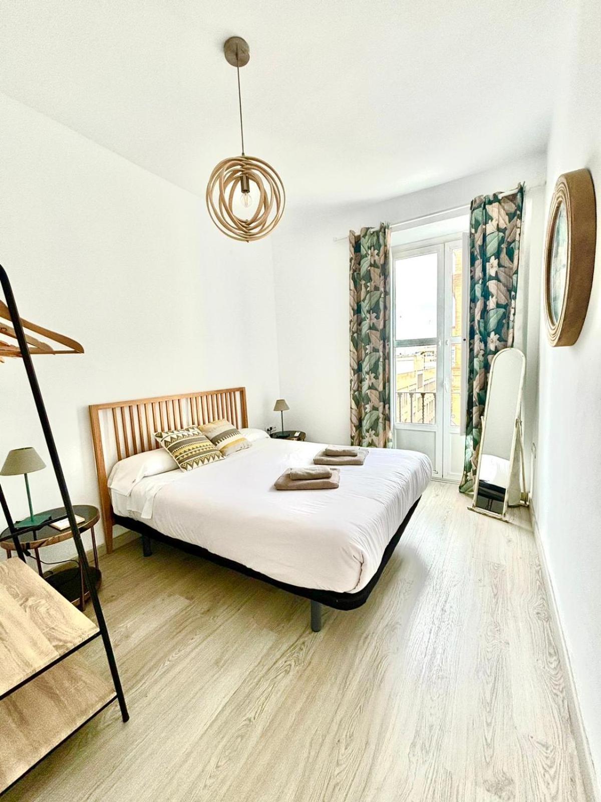 Apartments Ole - Tetuan Sevilla Bagian luar foto